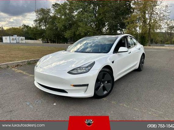TESLA MODEL 3 2022 5YJ3E1EB8NF118675 image